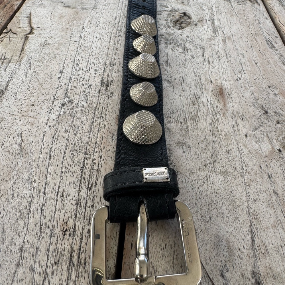 Vita Fede leather bracelet western-style large round, silver-toned conchos. 